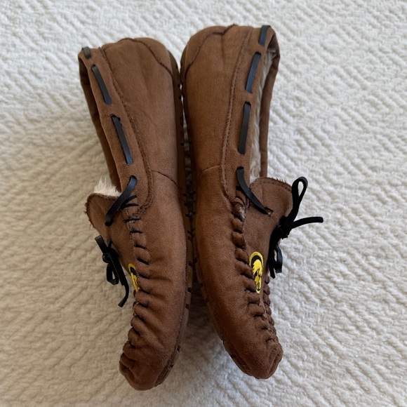 Iowa Hawkeyes Women's Brown Moccasin Size 8 - Picture 5 of 9